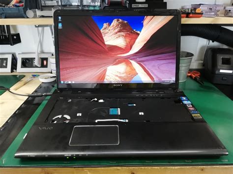 Sony Vaio SVE1711X1EB Schermo Nero AllReballing It