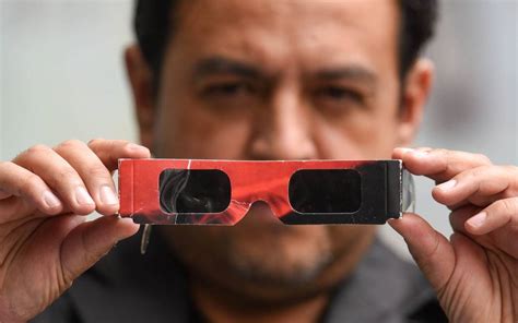 Lentes Para El Eclipse Certificados Y Por Pesos Aqu Puedes