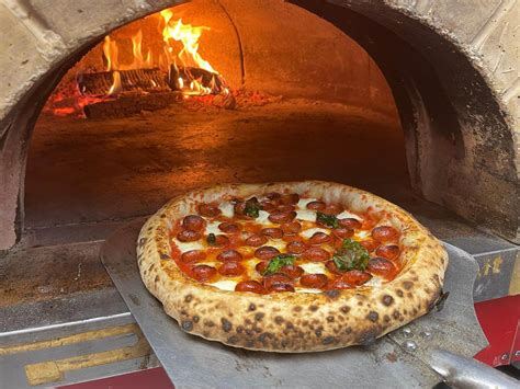 The Best Pizza In Louisville Spots We Love