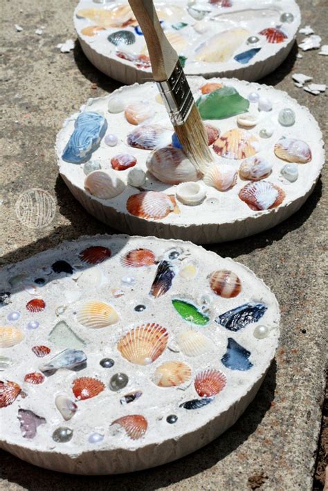 Sea Shell Mosaics Alpha Mom Seashell Crafts Beach Crafts Shell Crafts