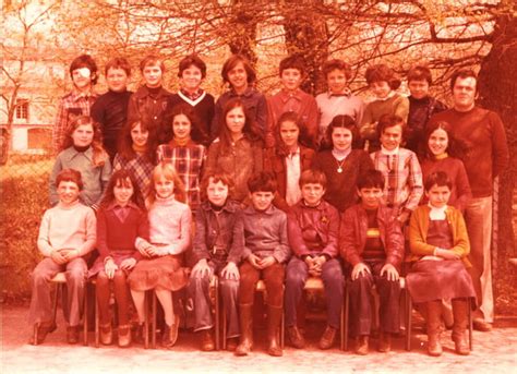 Photo De Classe Cm2 19751976 De 1975 Ecole Victor Hugo Copains Davant