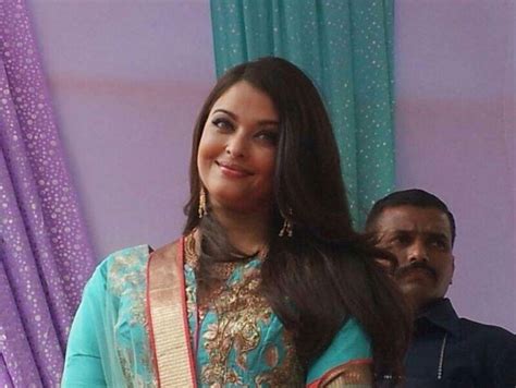 Aishwarya Rai Bachchan Looks Stunning In Aqua Green Indian Salwar
