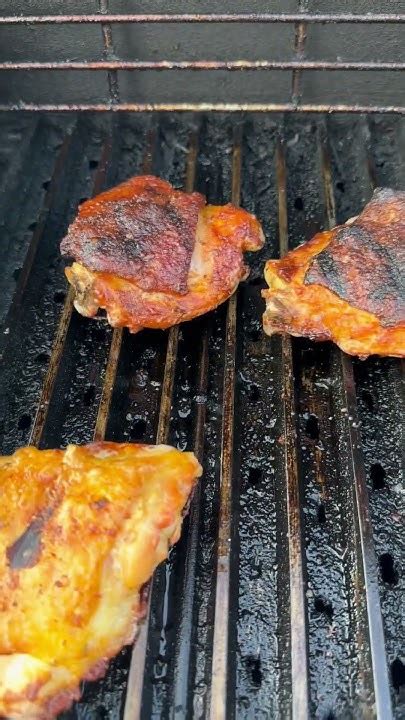 Chicken Thighs On The Weber Gas Grill Youtube