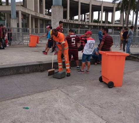 Comlurb Recolhe Mais De 12 Toneladas De Lixo Em Semifinal Da