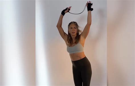 Jennifer Aniston Displays Enviable Abs During Pvolve Workout Watch