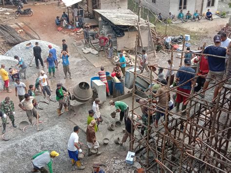 Prajurit Kodim 0413 Bangka Gotong Royong Bangun Tempat Ibadah