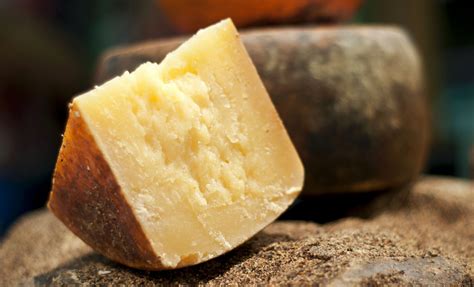 Sardinian Pecorino Cheese in Italy - Italia.it