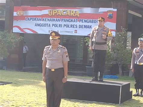 Polres Demak Gelar Upacara Kenaikan Pangkat