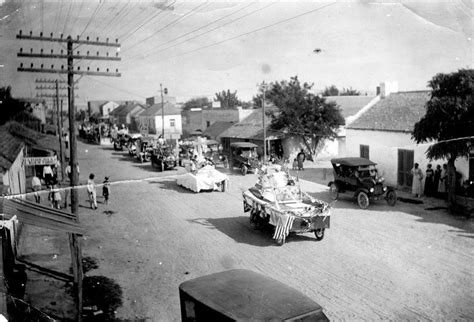 Parade on Main St. Rio Grande City, TX | Rio grande city, Rio grande ...