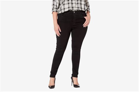 24 Best Plus Size Jeans For Women According To Customers