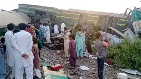 Pakistan train accident: Dozens killed in crash in Sindh province - CNN