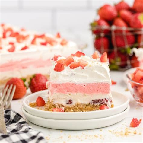 Strawberry Delight Dessert The Best Blog Recipes