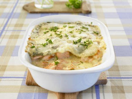 Zucchini Lachs Lasagne Rezept EAT SMARTER