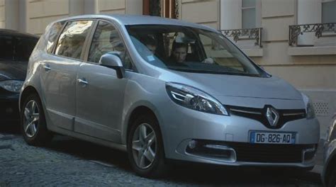 IMCDb org 2014 Renault Scénic 1 5 dCi 3 J95 in Le Bureau des