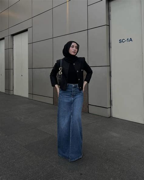 10 Gaya Ootd Hijab Modis Ala Helmi Nursifah Denim Favorit