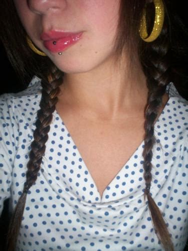 CHICAS HOT DE BARRIO Francisca Belen Holloway Saavedra 1 Parte