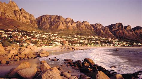 Camps Bay, Cape Town beachfront holiday accommodation | Stayz