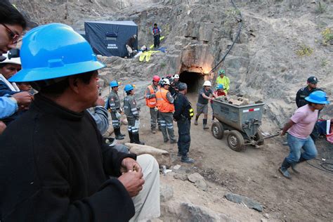 Snmpe Alerta Sobre El Avance Descontrolado De La Extracción Ilegal De Minerales Desde Adentro