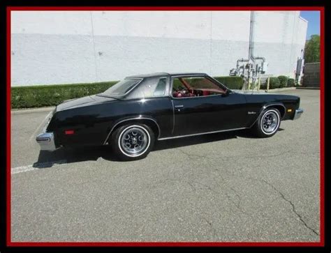 1977 Oldsmobile Cutlass Supreme V8 2 Door Coupe Black Automatic