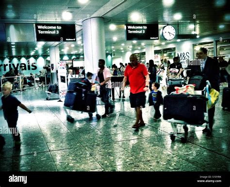 Heathrow terminal 3 arrivals hi-res stock photography and images - Alamy