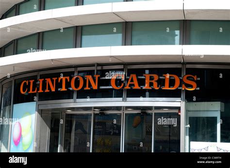 Clinton Cards Hi Res Stock Photography And Images Alamy