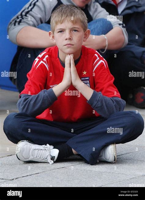 Euro England Fans Stock Photo Alamy