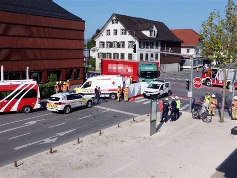 Lkw erfasst Radfahrer Tödlicher Unfall in Lauterach Lauterach VOL AT