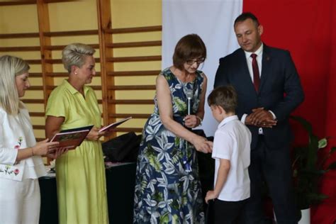 Zakończenie roku szkolnego w Szkole Podstawowej w Ujeździe Górnym