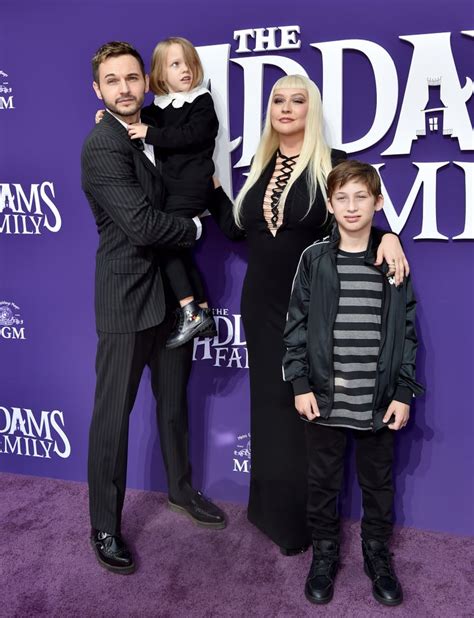 Christina Aguilera and Family at The Addams Family Premiere | POPSUGAR ...