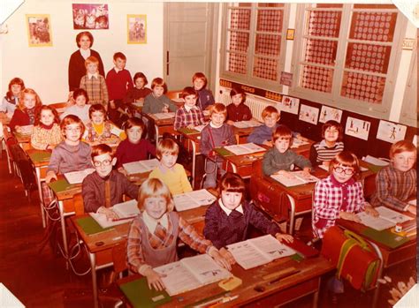 Photo De Classe Ce1 Ou Ce2 De 1974 école Public Copains Davant