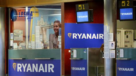 Los sindicatos amenazan a Ryanair con nuevas huelgas con más países y