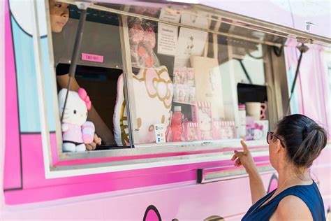 Hello Kitty Cafe Truck Returns To San Antonio This Weekend