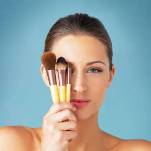 Maquillage sans défaut Erreurs courantes à éviter avec la base Guide