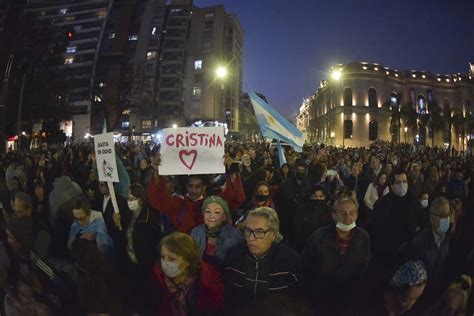 Atentado A Cristina Kirchner Por Qué La Daia No Firmó El Documento Que Se Leyó En Plaza De Mayo