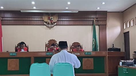 Kuasa Hukum Gus Nur Minta Sidang Dibatalkan Karena Tak Bisa Hadirkan