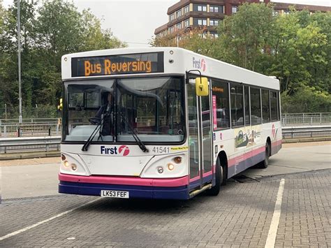 First Basildon 41541 Departing Basildon Bus Station 2510 Flickr