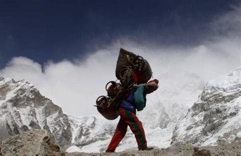 Climbing Mount Everest Everything You Need To Know In Mount