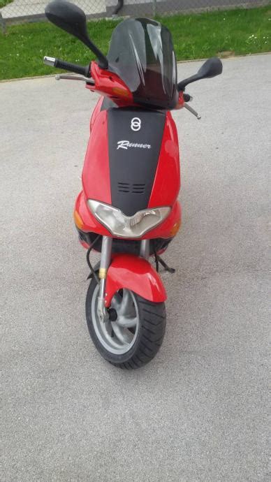 Prodaje Se Gilera Runner 180 FXR SNIZENO OVAJ VIKEND 2000 God