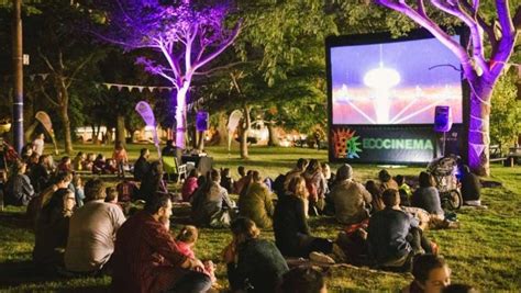 Noche De Cine Al Aire Libre En La Alianza Francesa Ciudad De Guatemala