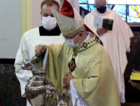 Dom Eduardo Malaspina Preside Missa Dos Santos Leos Na Catedral