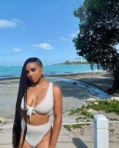 Hot Sexy Kennedy Rue McCollough Bikini Pics