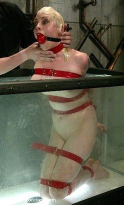 Lorelei Lee Water Bondage