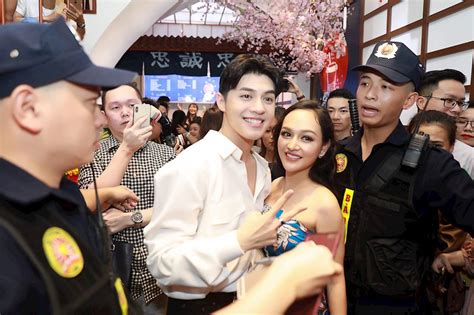 Hot girl Tường Vy ngọt ngào và gợi cảm trong bộ ảnh mới Người đẹp Việt Giải Trí