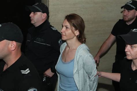 Бившата шефка на Митниците Петя Банкова получи ново обвинение - Flashnews