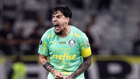 Palmeiras Gustavo Gómez recebe oferta do time de Benzema veja cifras