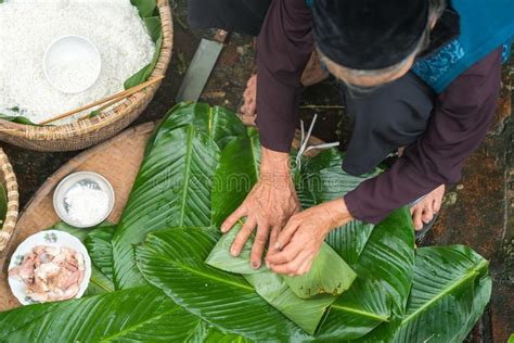 Making Wrapping Chung Cake The Vietnamese Lunar New Year Tet Food