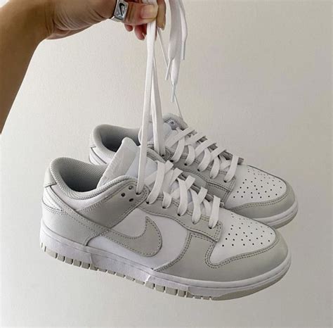 👜 On Twitter Dunk Low Photon Dust 🤍… Dr Shoes Cute Nike Shoes