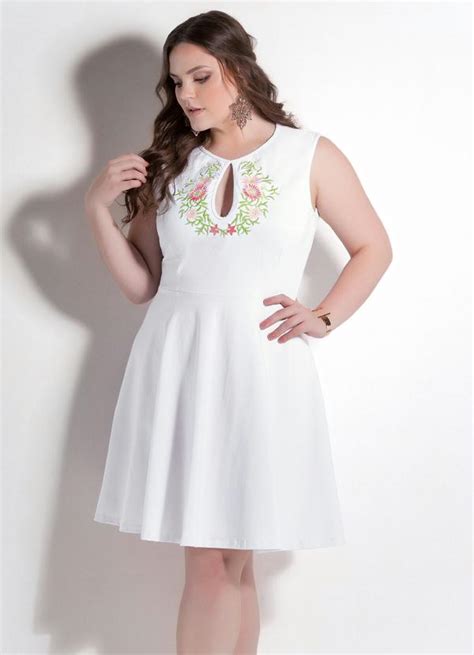 Vestido Evas Bordado Branco Plus Size Quintess