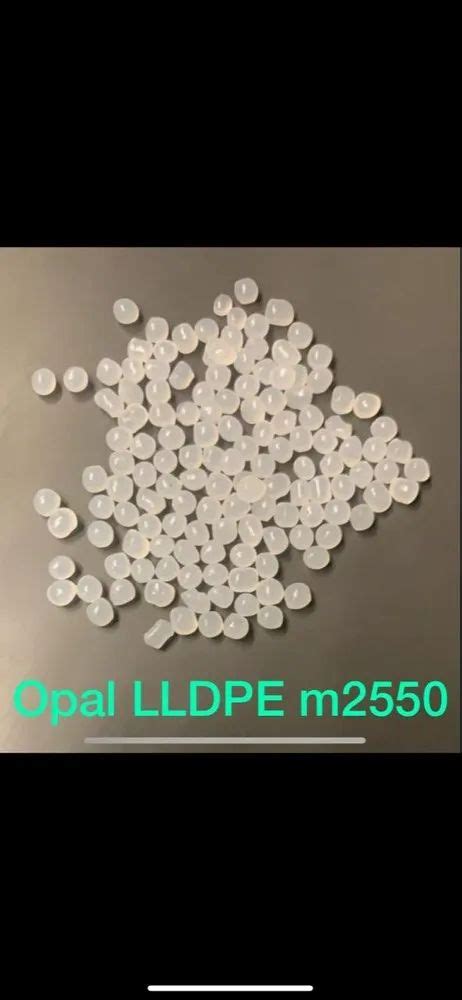 White Polypropylene M2550 Opal LLDPE Injection Moulding Granules For