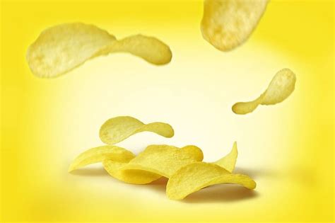 Сколько грамм в пачке чипсов Лейс (Lays)?